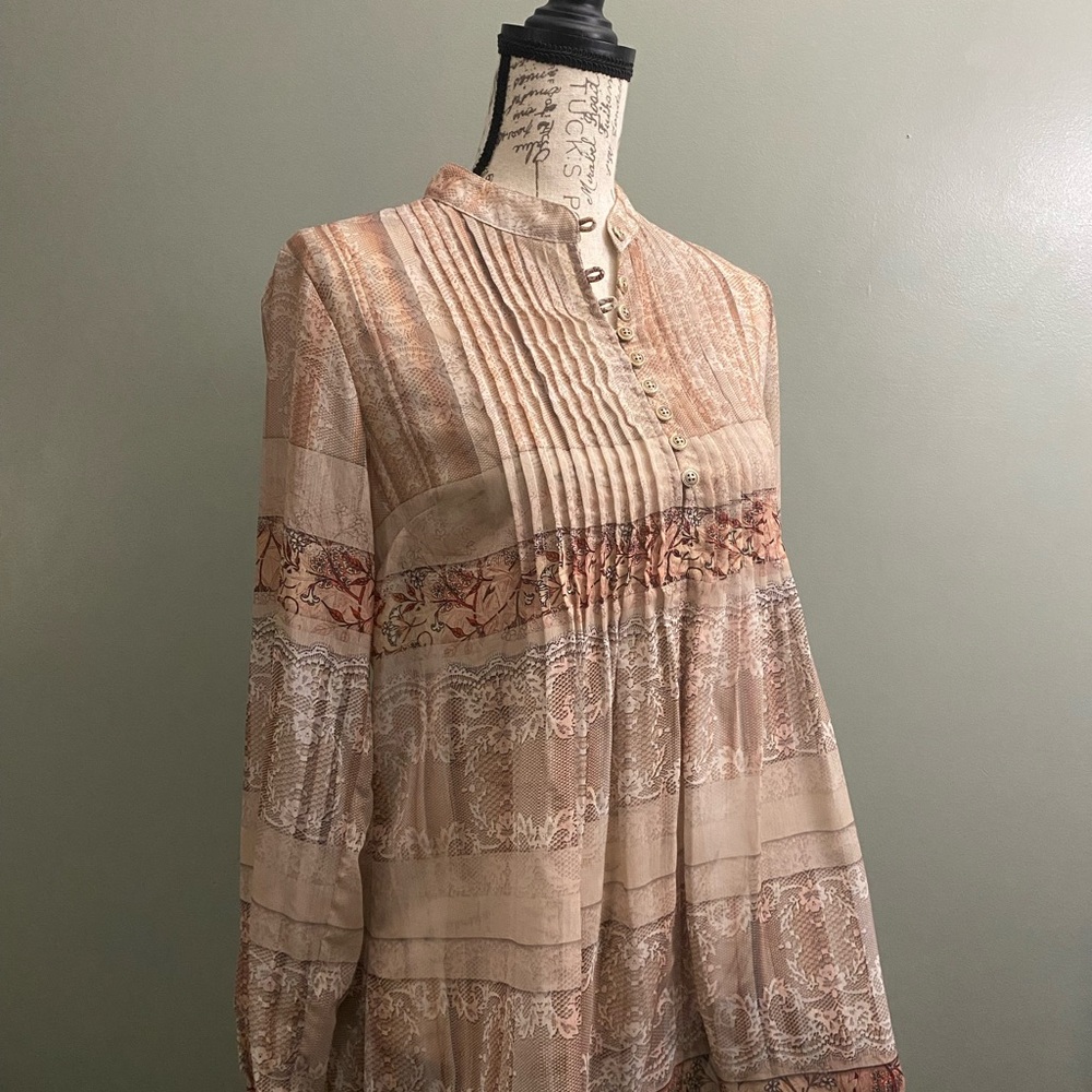 Christina Beige and Blush Lace-Print Pleated Tunic size S